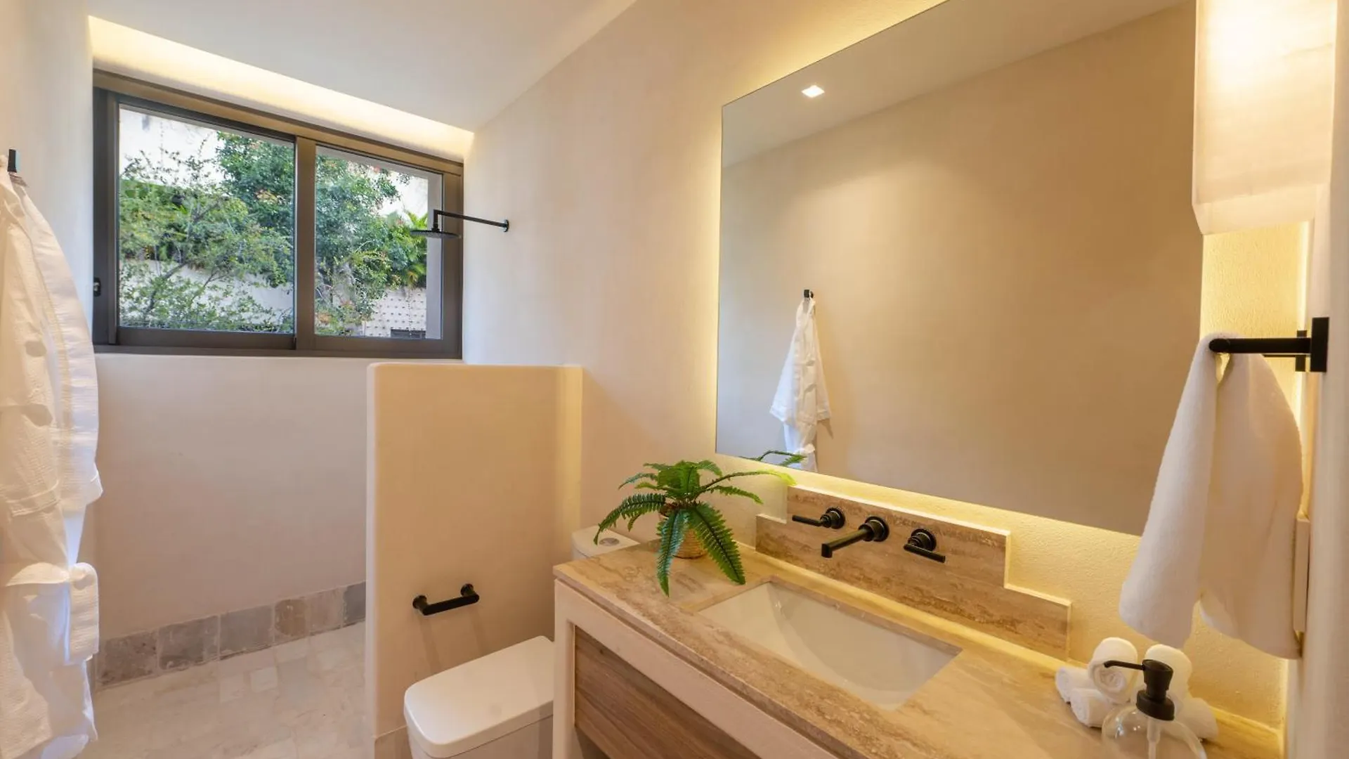 Apartment 4Br Amazing Condo With Private Pool In Tulum By Solmar Rentals Mexico